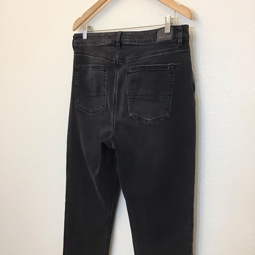 American Eagle 12 Mom Jeans Womens High Rise Distressed Faded Black Strigid 2024 - Picture 8 of 13